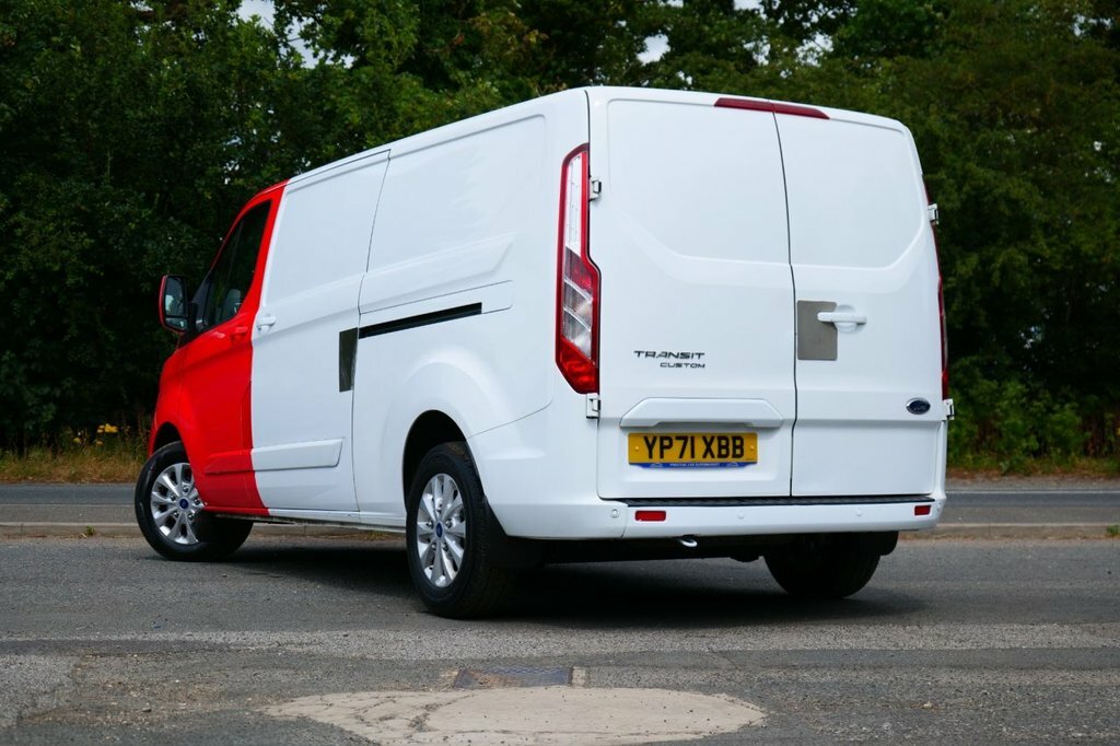 Ford Transit Custom 2L Limited YP71XBB White #2