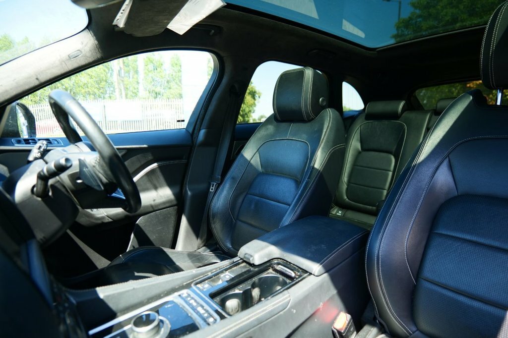 Jaguar F-Pace 2L Chequered Flag MT20ZZW Black #2