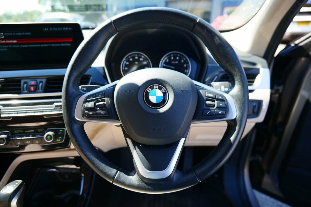 BMW X1 1.5L Xline SV21JBT Silver #4