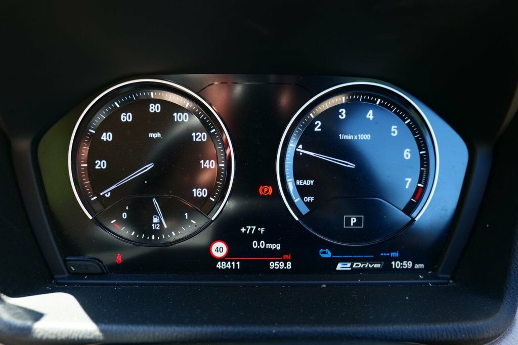 BMW X1 1.5L Xline SV21JBT Silver #5