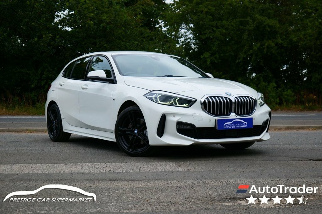 BMW 1 Series Hatchback HG70DEU White