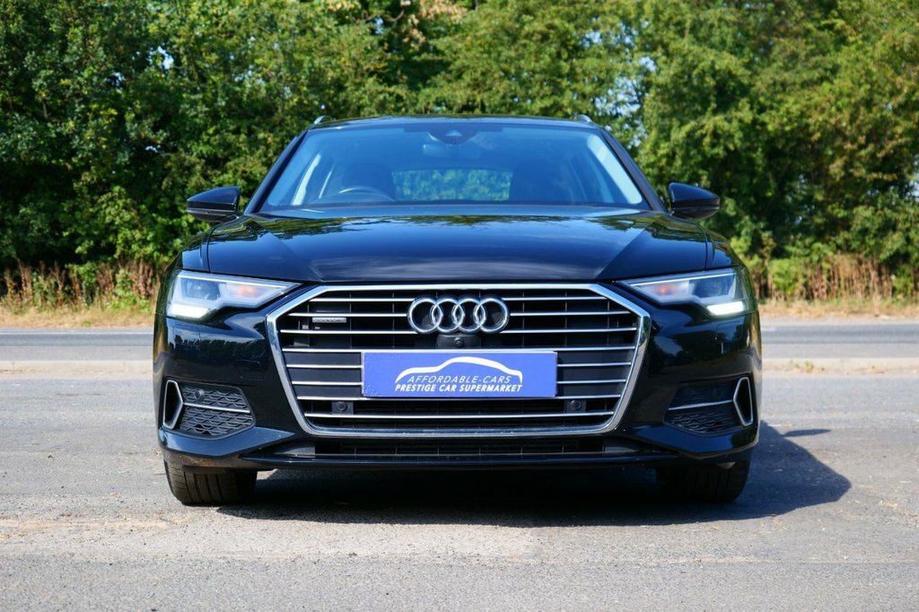 Audi A6 Avant 2L Sport Black #4