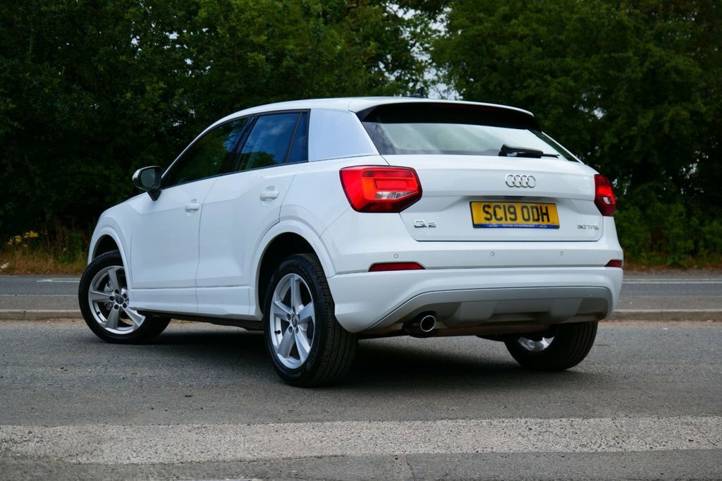 Audi Q2 1L Sport SC19ODH White #2