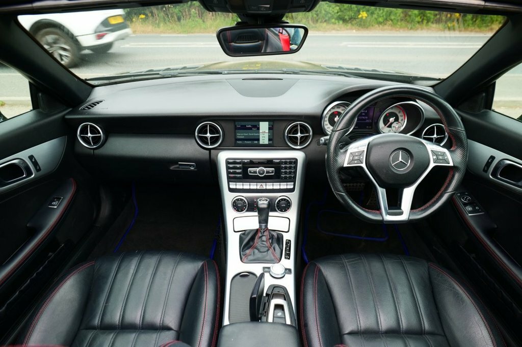 Mercedes-Benz SLK 2.1L Amg Sport Black #3