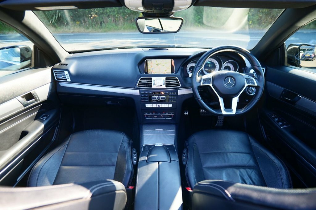 Mercedes-Benz E Class 2.1L Amg Sport Black #3