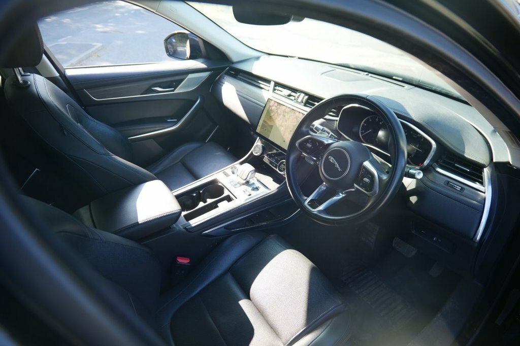 Jaguar F-Pace 2L S GX21UWT Black #3