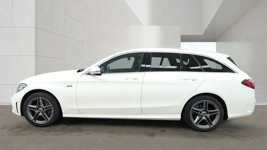 Mercedes-Benz C Class 2L Amg Line Edition White #6
