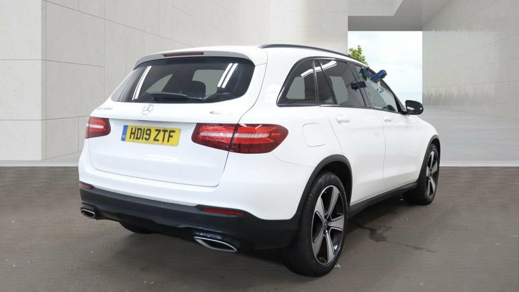 Mercedes-Benz GLC Class 2.1L Urban Edition White #2