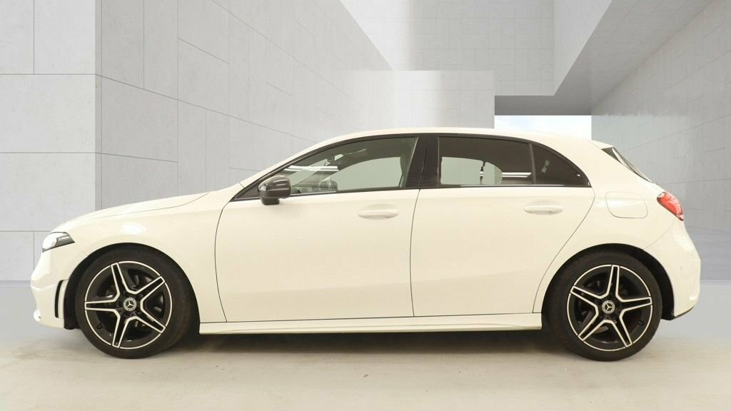 Mercedes-Benz A Class 2L Amg Line KN23YGX White #6