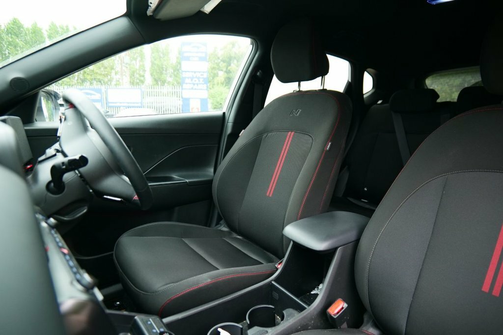 Hyundai Kona 1.6L N Line White #2