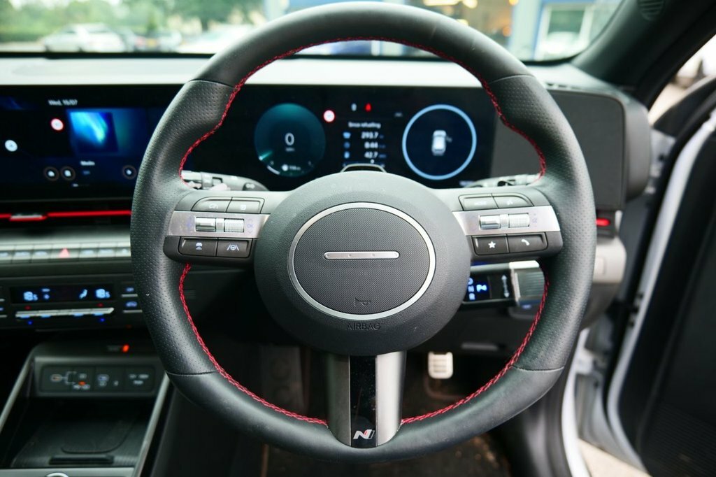Hyundai Kona 1.6L N Line White #4
