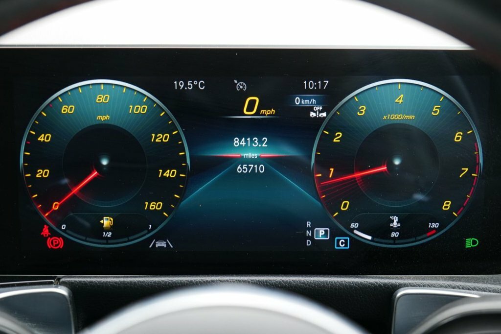 Mercedes-Benz GLB Class 1.3L Amg Line White #5