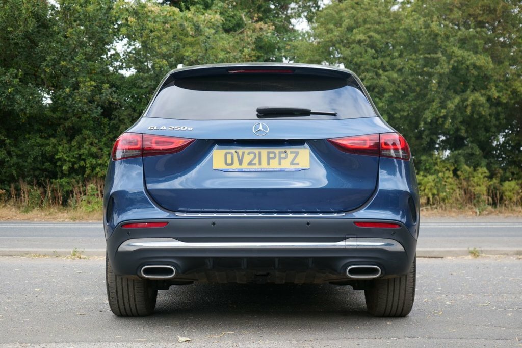 Mercedes-Benz GLA Class 1.3L Exclusive Edition Blue #5