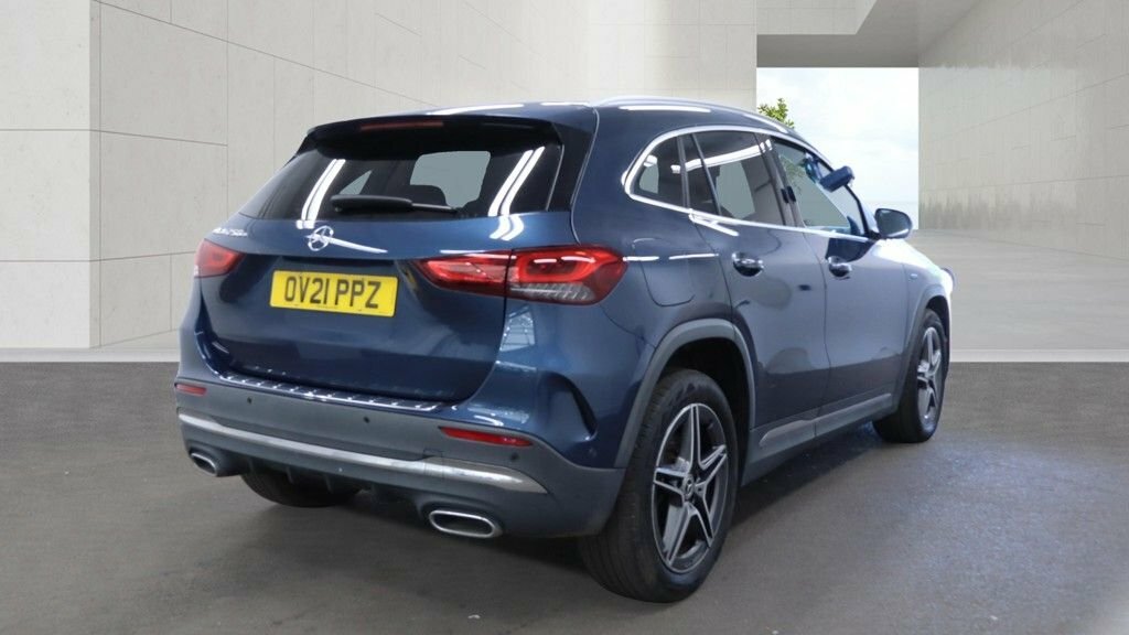 Mercedes-Benz GLA Class 1.3L Exclusive Edition Blue #2
