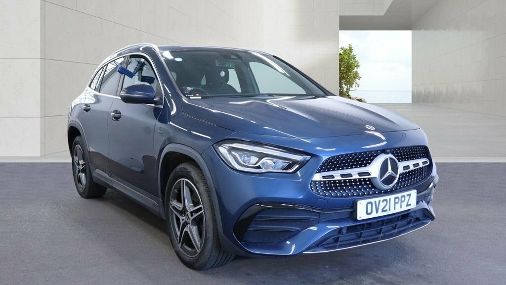 Mercedes-Benz GLA Class 1.3L Exclusive Edition Blue
