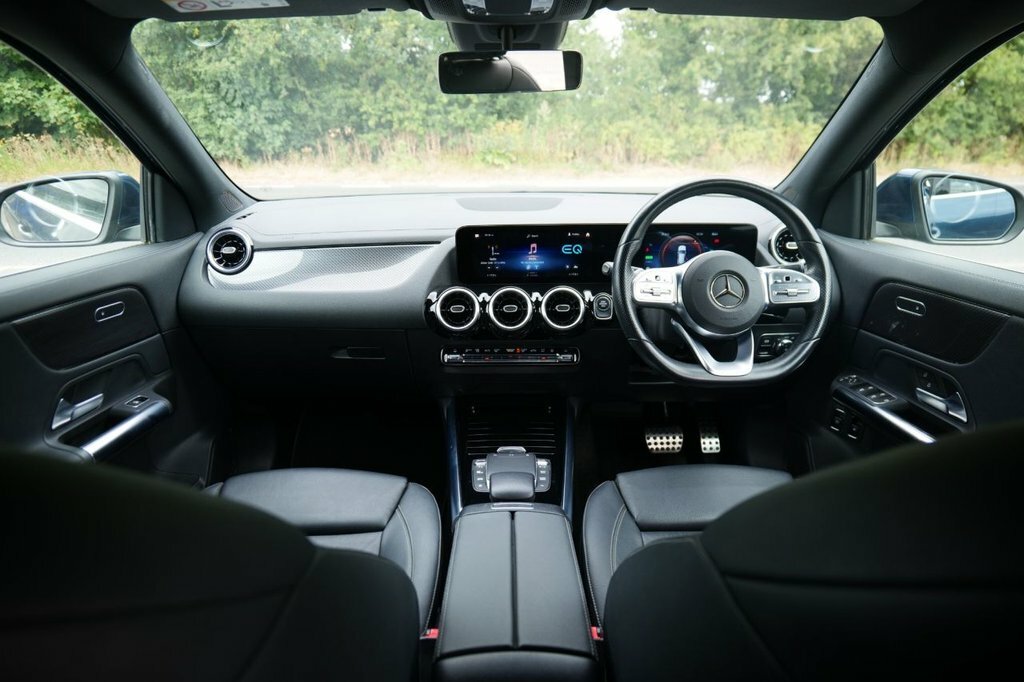 Mercedes-Benz GLA Class 1.3L Exclusive Edition Blue #3