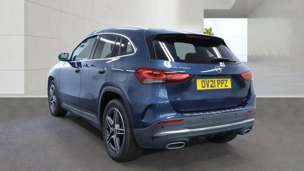 Mercedes-Benz GLA Class 1.3L Exclusive Edition Blue #3