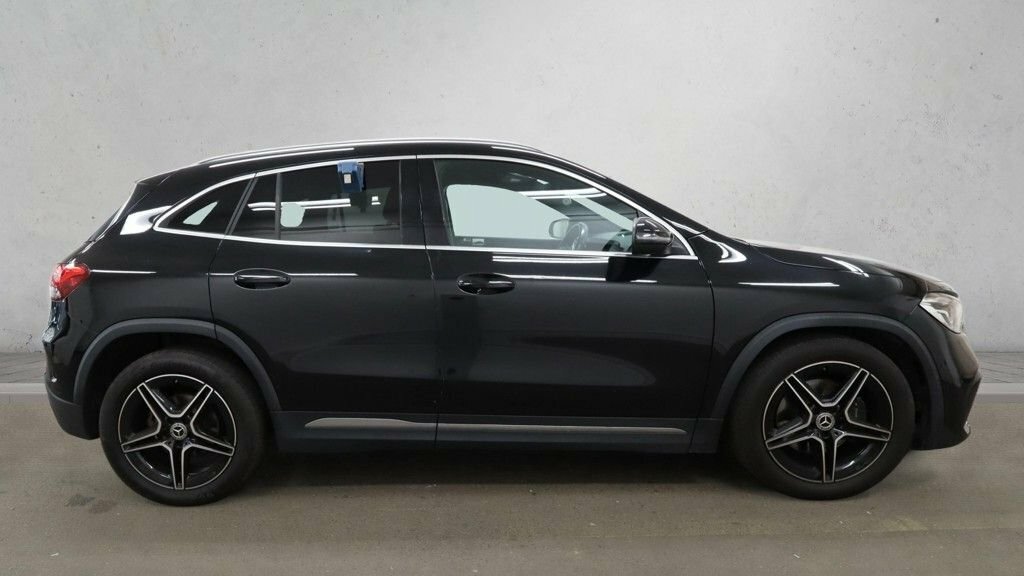 Mercedes-Benz GLA Class 1.3L Amg Line Black #5