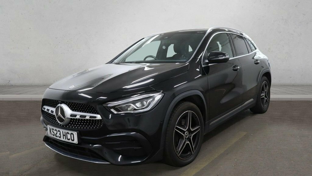 Mercedes-Benz GLA Class 1.3L Amg Line Black #4