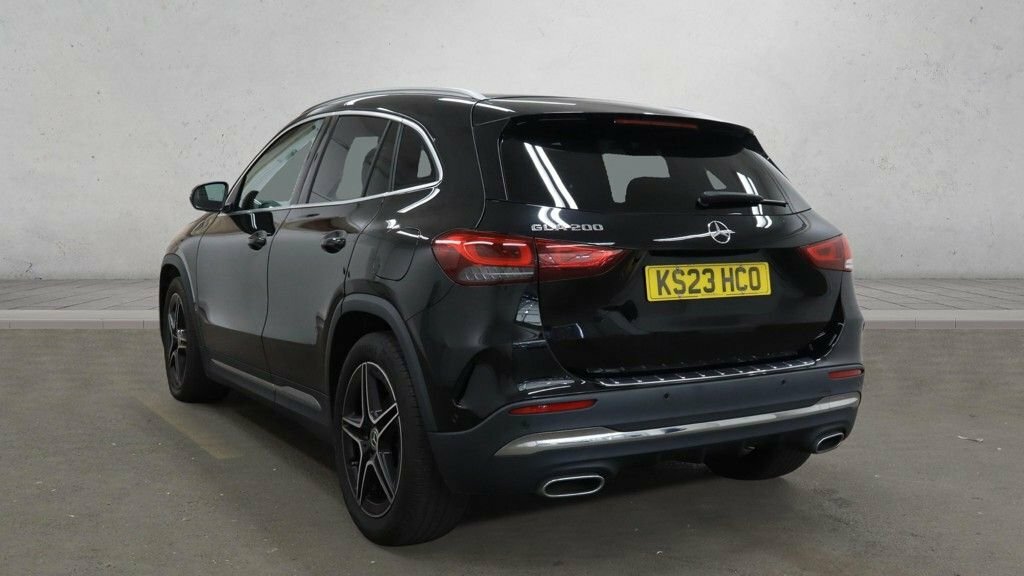 Mercedes-Benz GLA Class 1.3L Amg Line Black #3