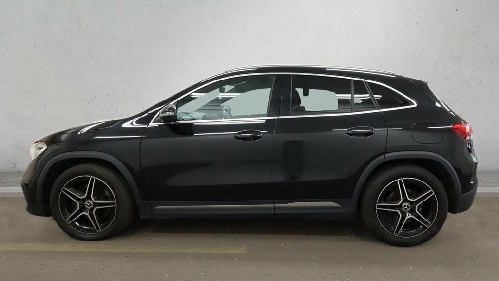 Mercedes-Benz GLA Class 1.3L Amg Line Black #6