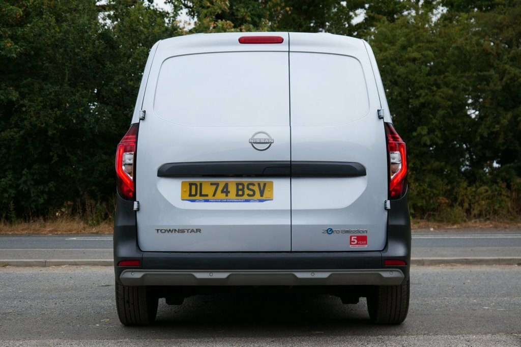 Nissan TOWNSTAR Mpv Grey #5
