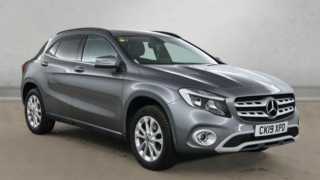 Mercedes-Benz GLA Class 1.6L Se Grey