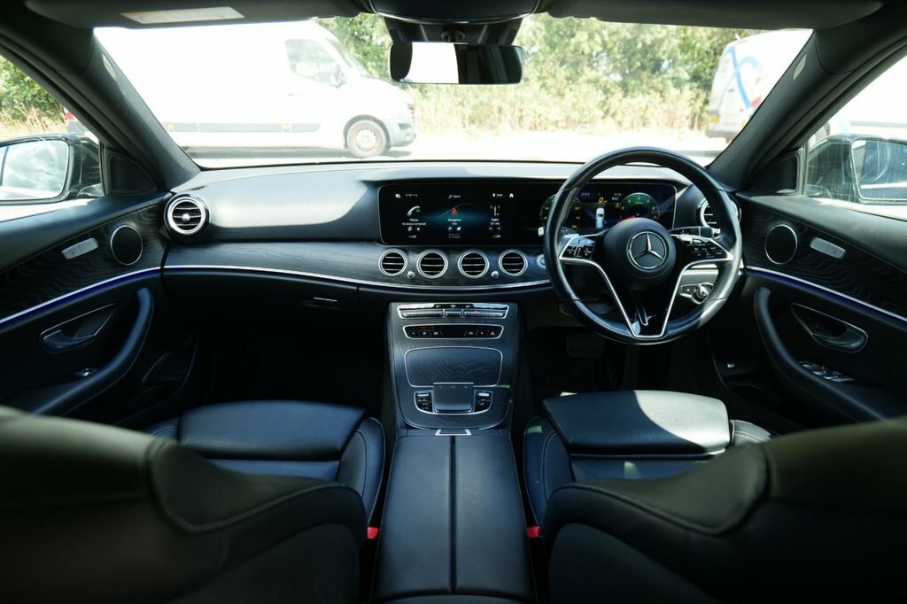 Mercedes-Benz E Class 2L Amg Line Edition Black #3
