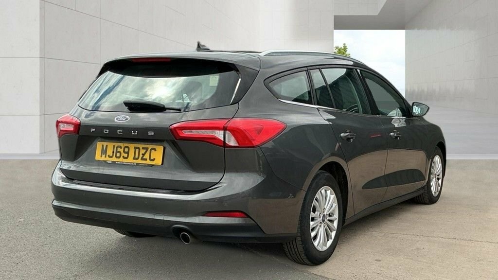 Ford Focus 1L Titanium MJ69DZC Grey #2