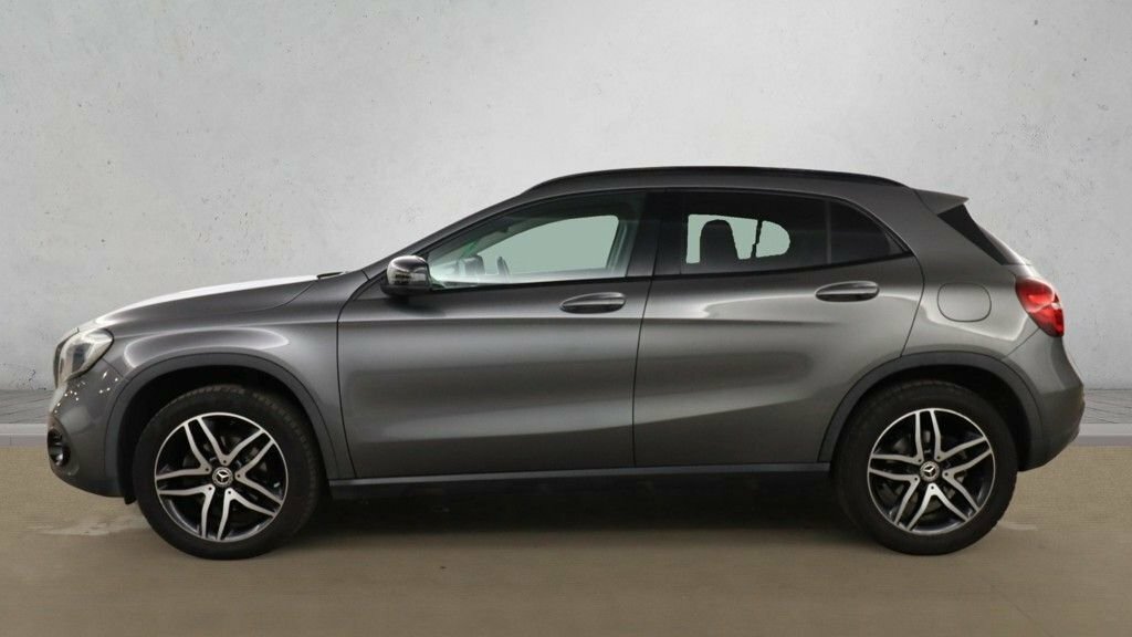 Mercedes-Benz GLA Class 1.6L Urban Edition Grey #6