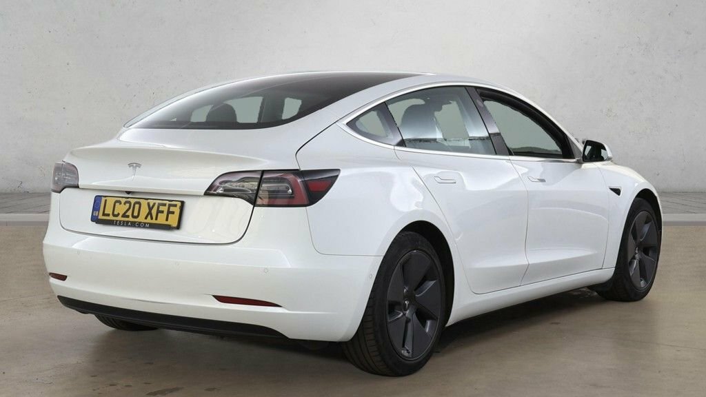 Tesla Model 3 Saloon White #2