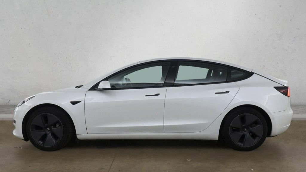 Tesla Model 3 Saloon White #6
