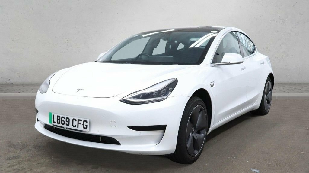 Tesla Model 3 Saloon White #4