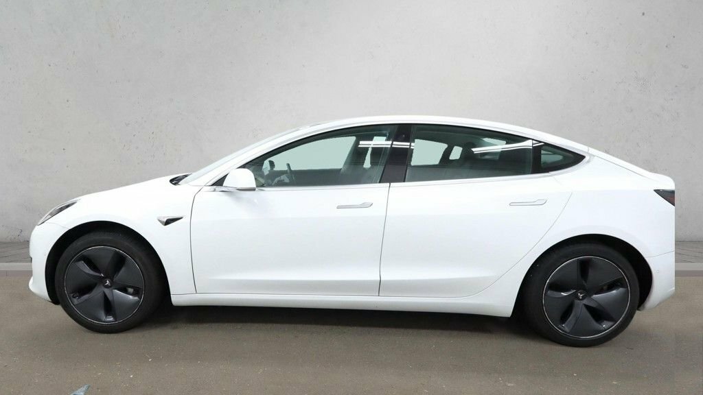 Tesla Model 3 Saloon White #6