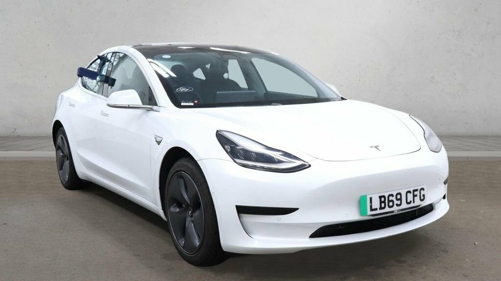 Tesla Model 3 Saloon White
