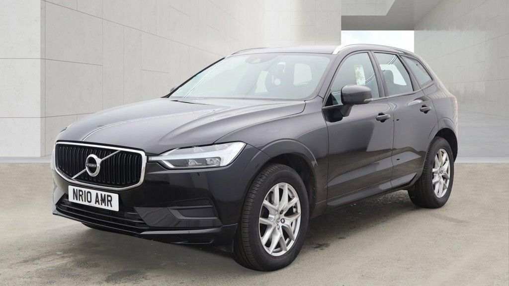 Volvo XC60 2L Momentum Black #4
