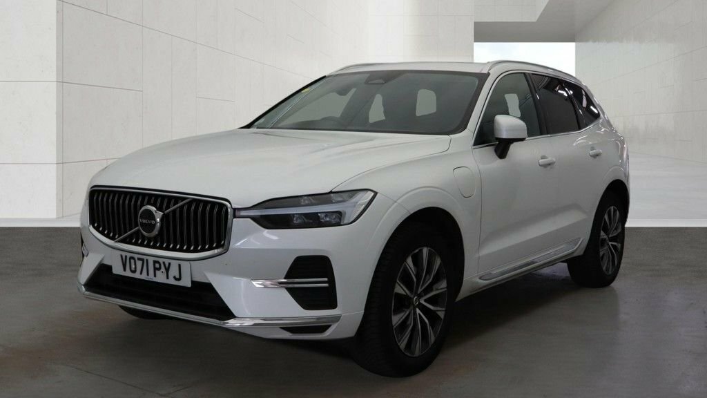 Volvo XC60 2L Inscription Expression White #4