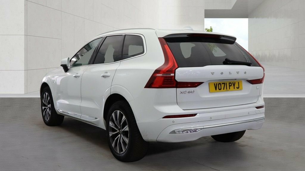 Volvo XC60 2L Inscription Expression White #3