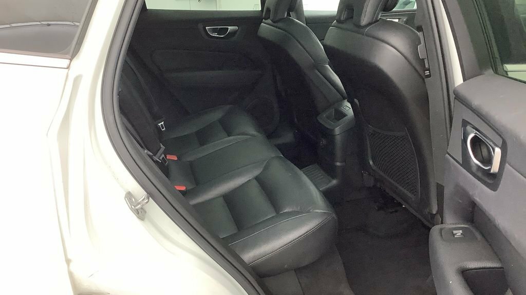 Volvo XC60 2.0 B4 Mhev Black #8