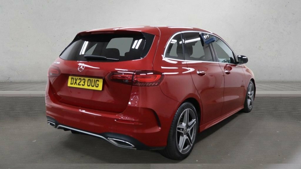 Mercedes-Benz B Class 1.3L Amg Line Red #2