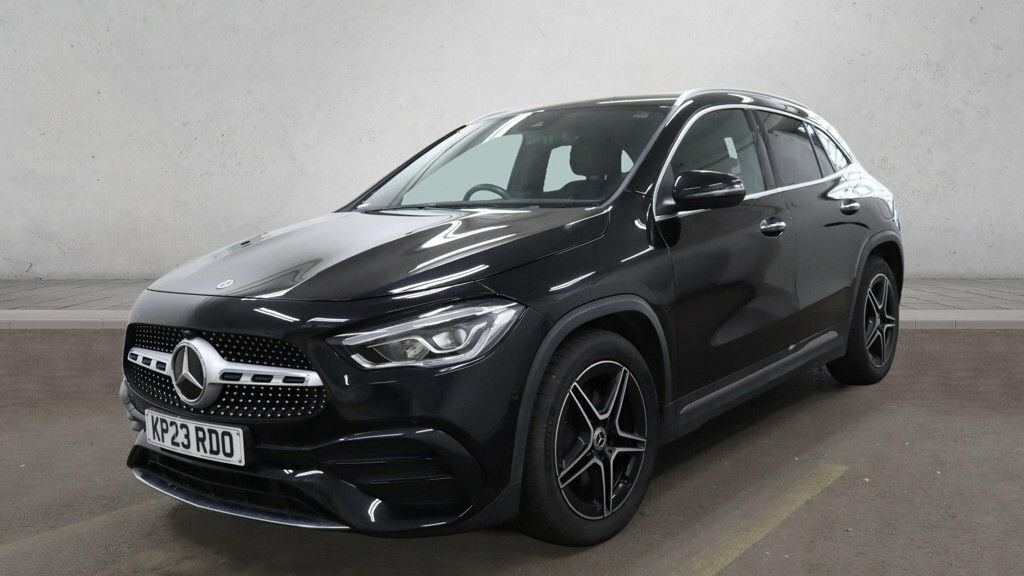 Mercedes-Benz GLA Class 1.3L Amg Line Black #4