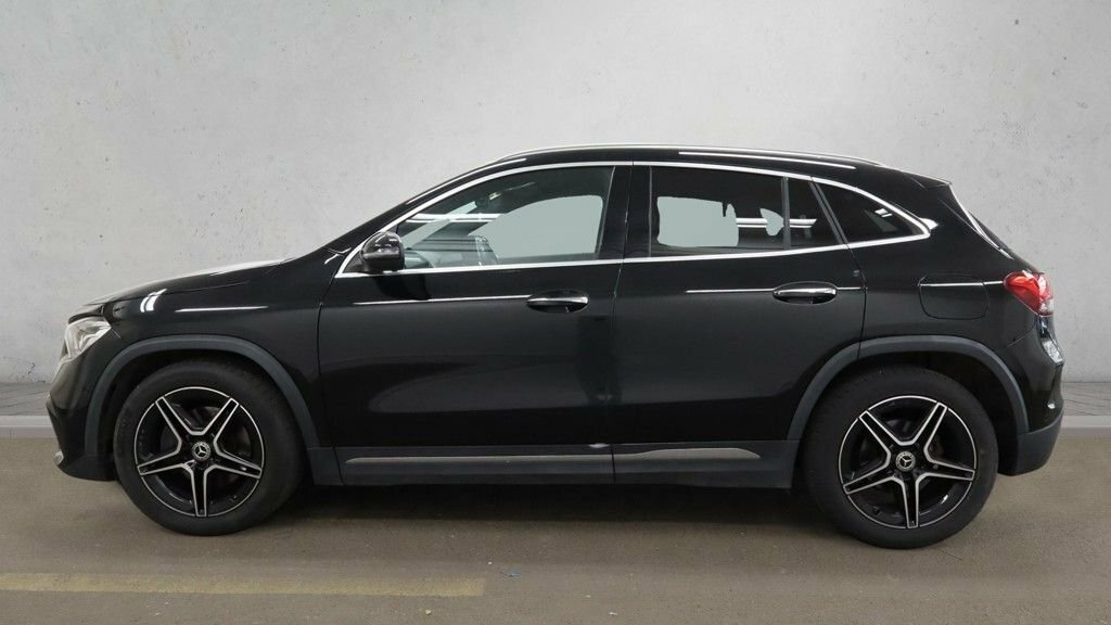 Mercedes-Benz GLA Class 1.3L Amg Line Black #6