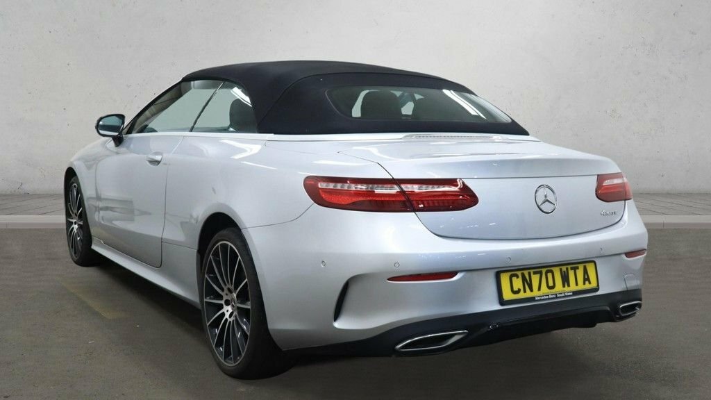Mercedes-Benz E Class 2L Amg Line Silver #3
