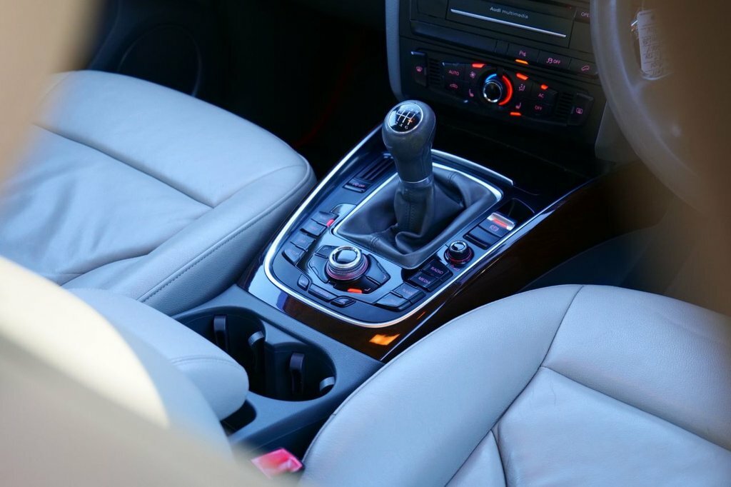 Audi Q5 2.0 Tdi Quattro Se 170 Bhp Black #24