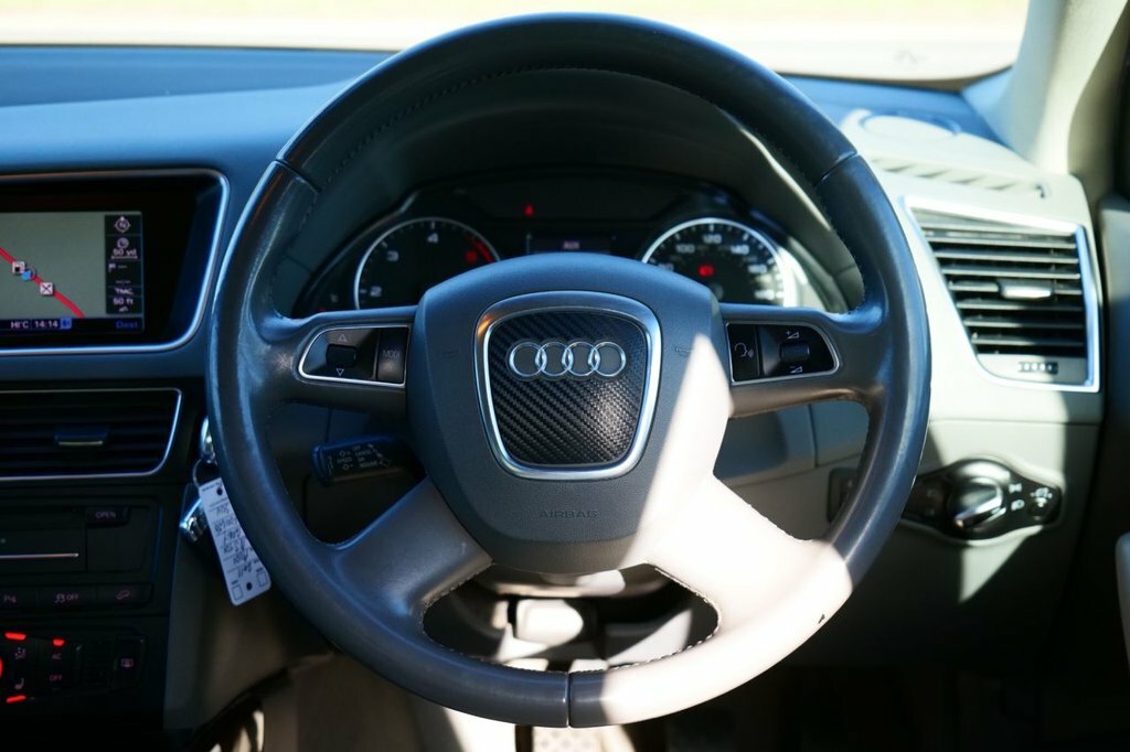 Audi Q5 2.0 Tdi Quattro Se 170 Bhp Black #10