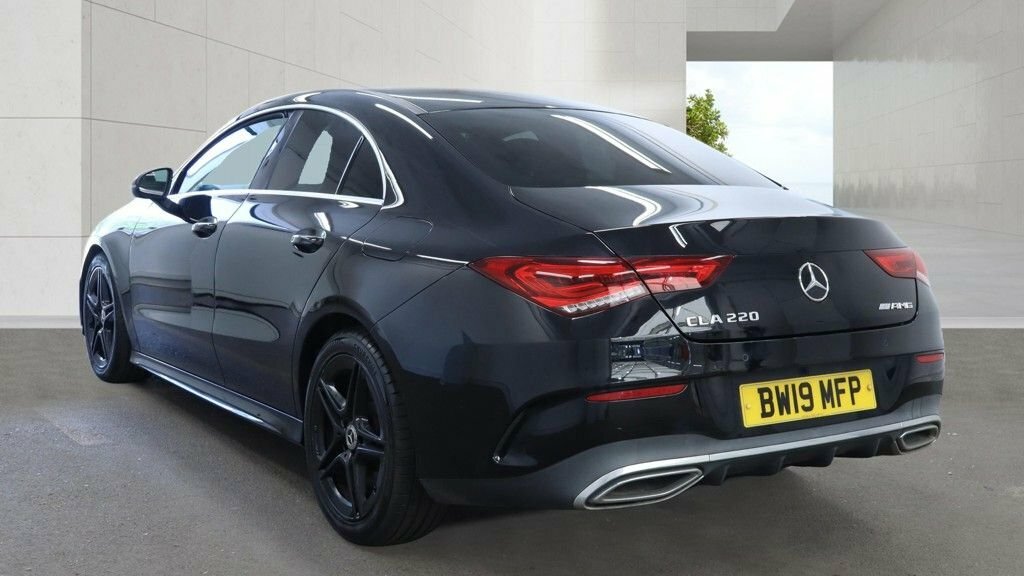 Mercedes-Benz CLA Class Cla 220D Amg Line Night Edition Tip #3