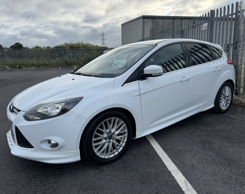 Ford Focus Zetec S 1.0 T White #2