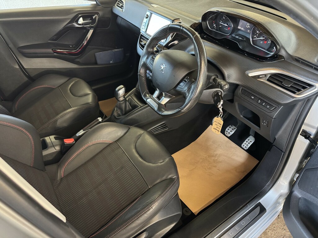 Peugeot 208 Active Blue #9