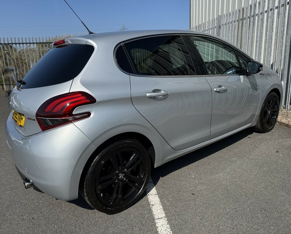 Peugeot 208 Gt Line 1.2 Puretech Silver #5