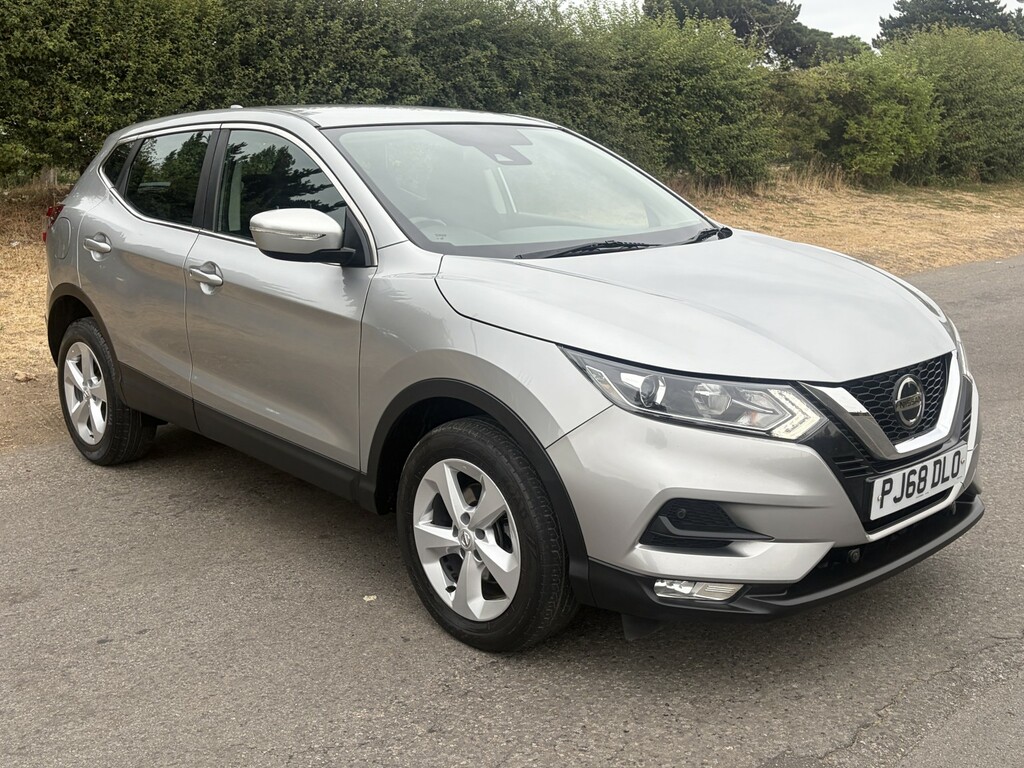 Nissan Qashqai Suv 1.5 Dci Acenta Premium 2018 PJ68DLO Silver #3